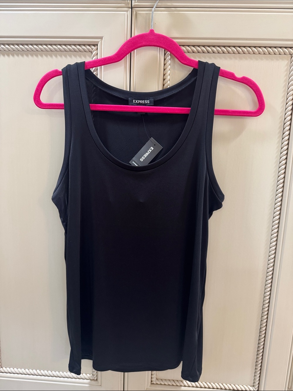 NWT Express Black Scoop Neck Tank Top Small